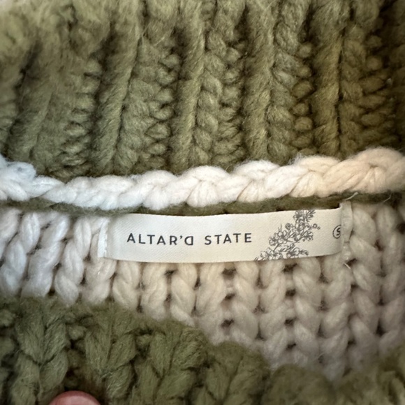 Altar'd State Striped Cropped Sweater Size S - Picture 2 of 3